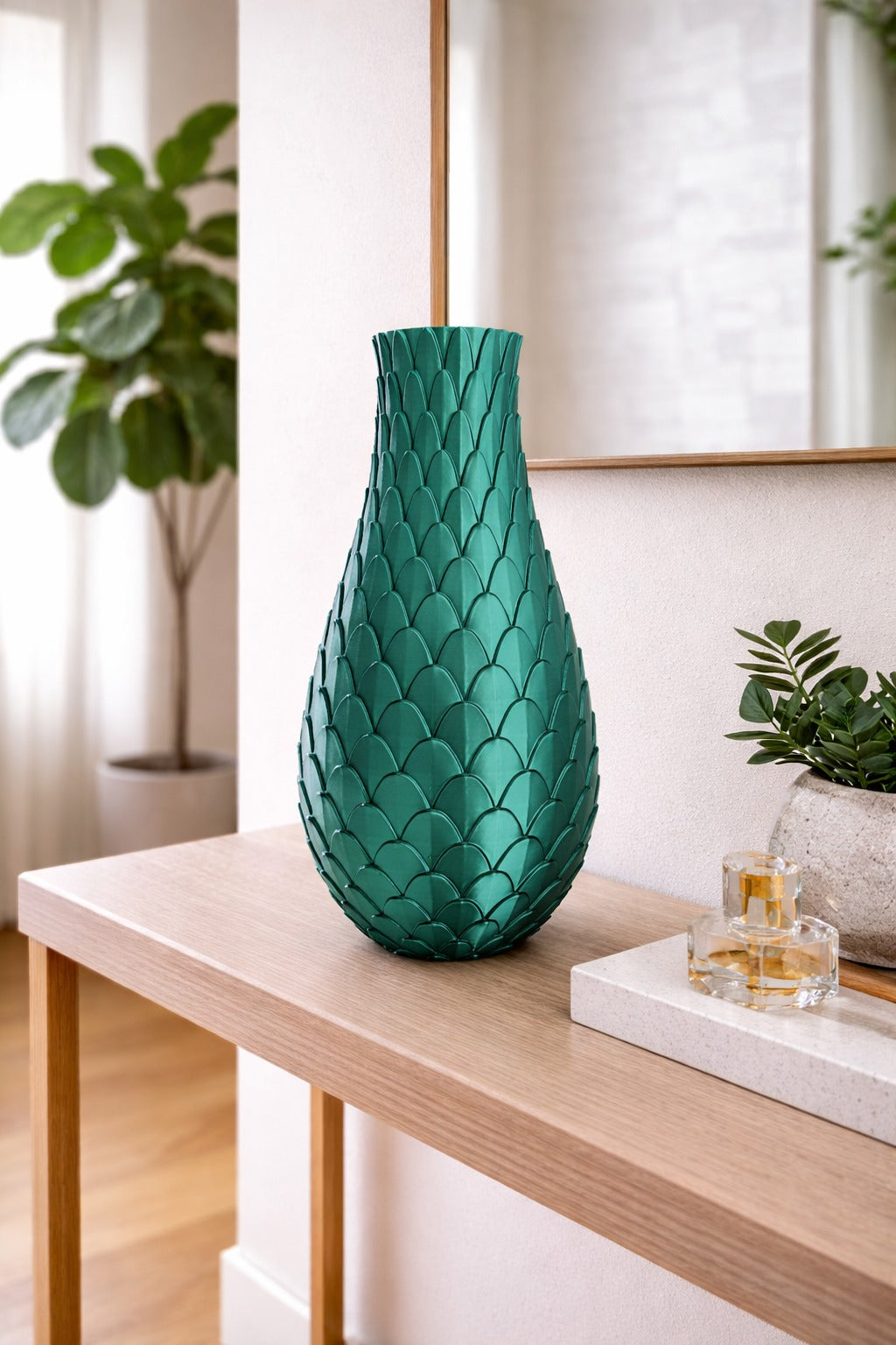 Vaso Emerald Scale