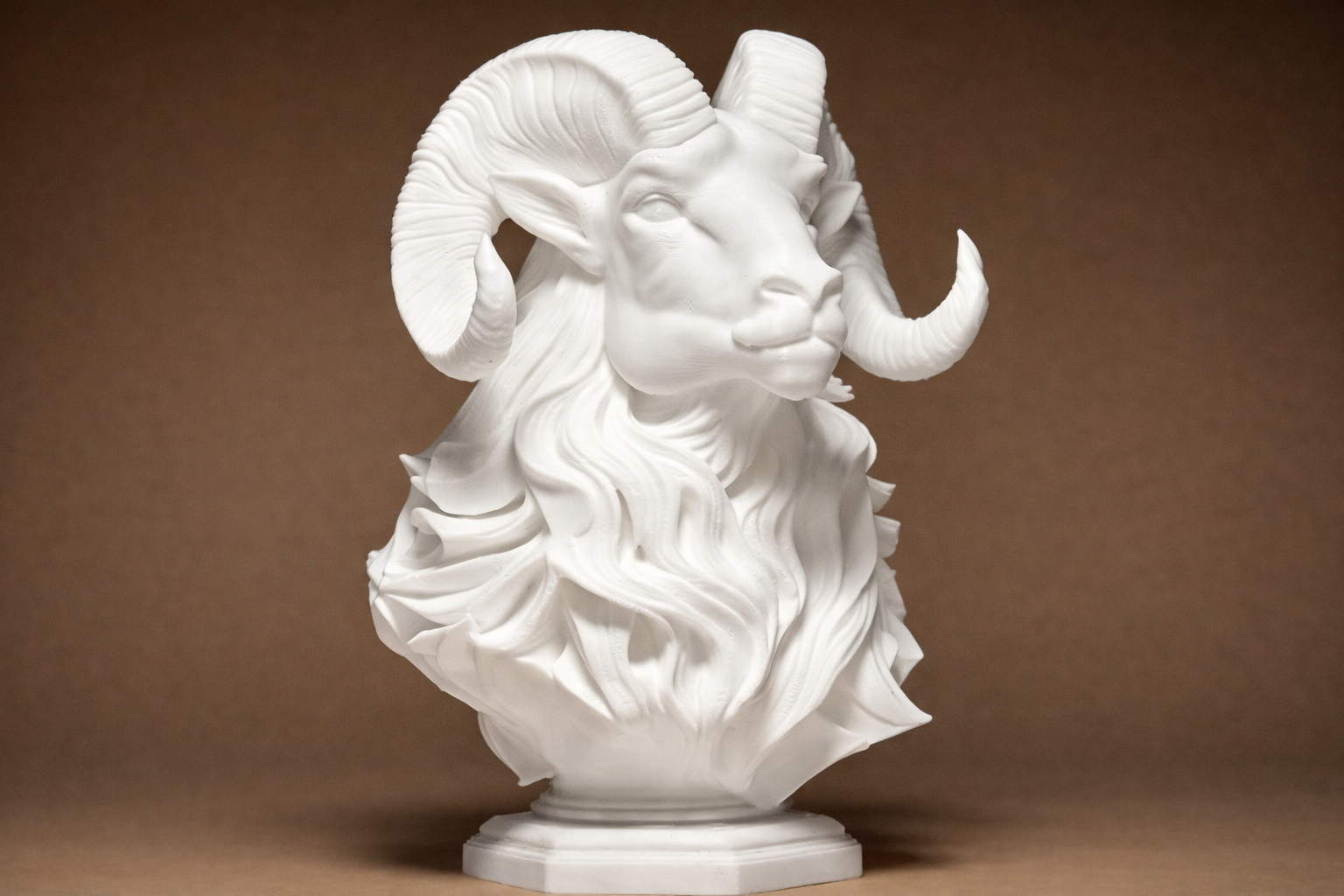 Busto di toro - Tharos, spirito indomito
