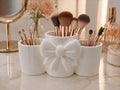Glamora – Porta Pennelli Beauty Deluxe con Fiocco | Organizer Trucco 3 Scomparti Elegante da Tavolo